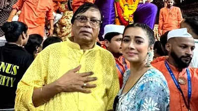 Tina Datta seeks blessings at Lalbaugcha Raja