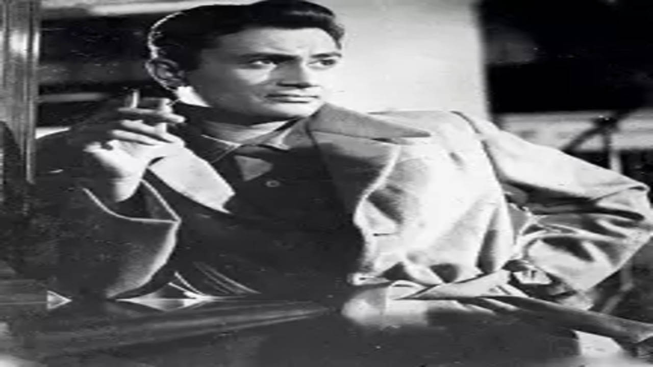 When Dev Anand Was Mistaken For A Taxi Driver While Shooting For A Film  With His