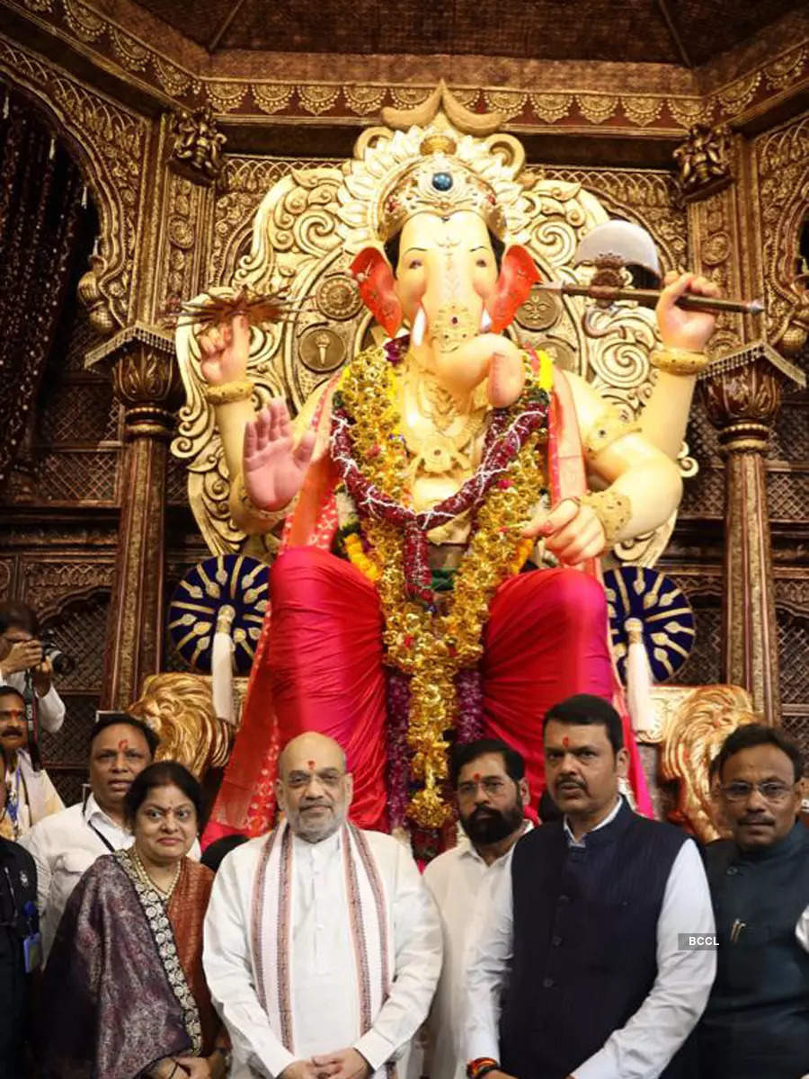 Lalbaugcha Raja Amit Shah Eknath Shinde And Several Others Seek Ganpatis Blessings Times Of 0580