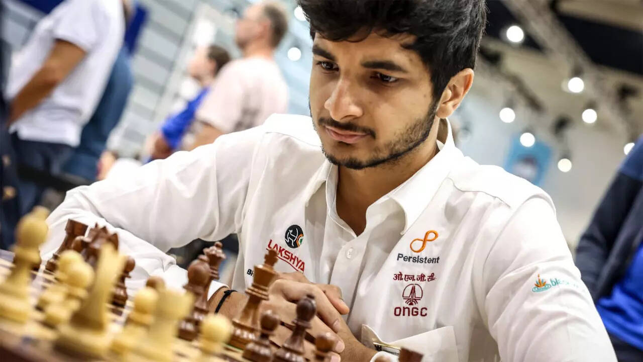 Indian GM Vidit Gujrathi scores 2 wins, women players stutter in