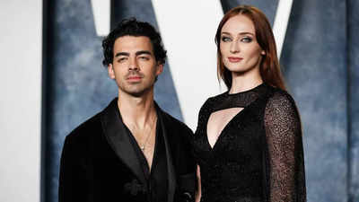 Sophie Turner and Joe Jonas temporarily agree to keep their kids in New York till the divorce proceedings are figured out