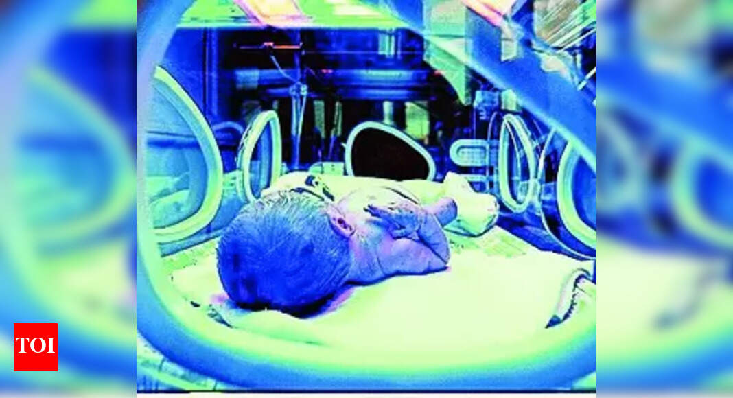 2 newborns freeze to death at clinic run by quack in UP town India