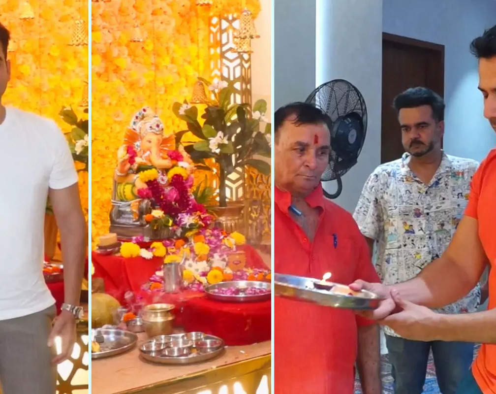 
Varun Dhawan and Arbaaz Khan perform Ganesh aarti at T-series office
