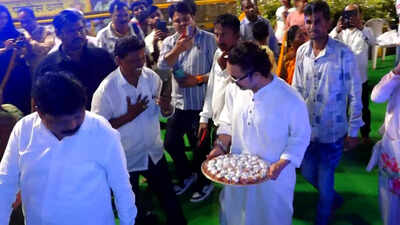 WATCH viral video: Aamir Khan visits politician Ashish Shelar's residence for Ganpati darshan with handful of SWEETS