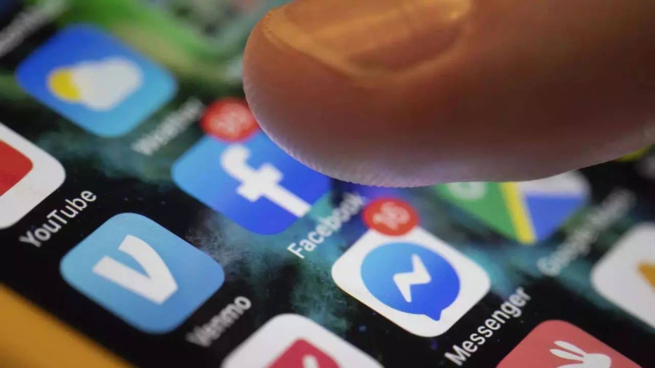 Indonesia melarang transaksi e-commerce di media sosial