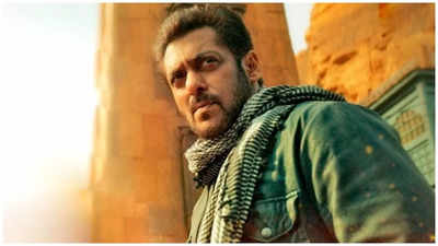 Shah Rukh Khan hails Salman Khan's 'Tiger 3' precursor: Bhai Bhai hi hai