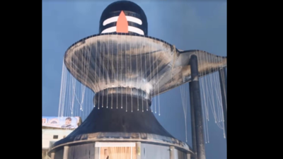 Maharashtra: Bhiwandi Ganesh Mandal creates replica of Maha Mrityunjay Temple having 126 feet Shivlinga