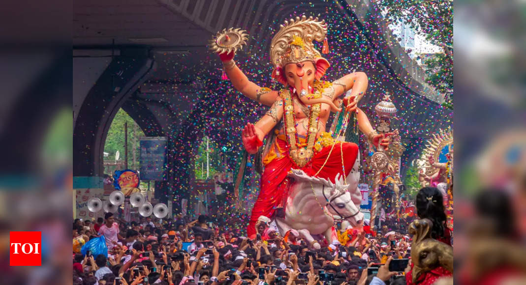 Nimajjanam Ganesh Nimajjanam 2023 How it is celebrated in Hyderabad