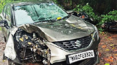 Minor loses control of car, hits 2 in Mumbai's Malad; youth dies