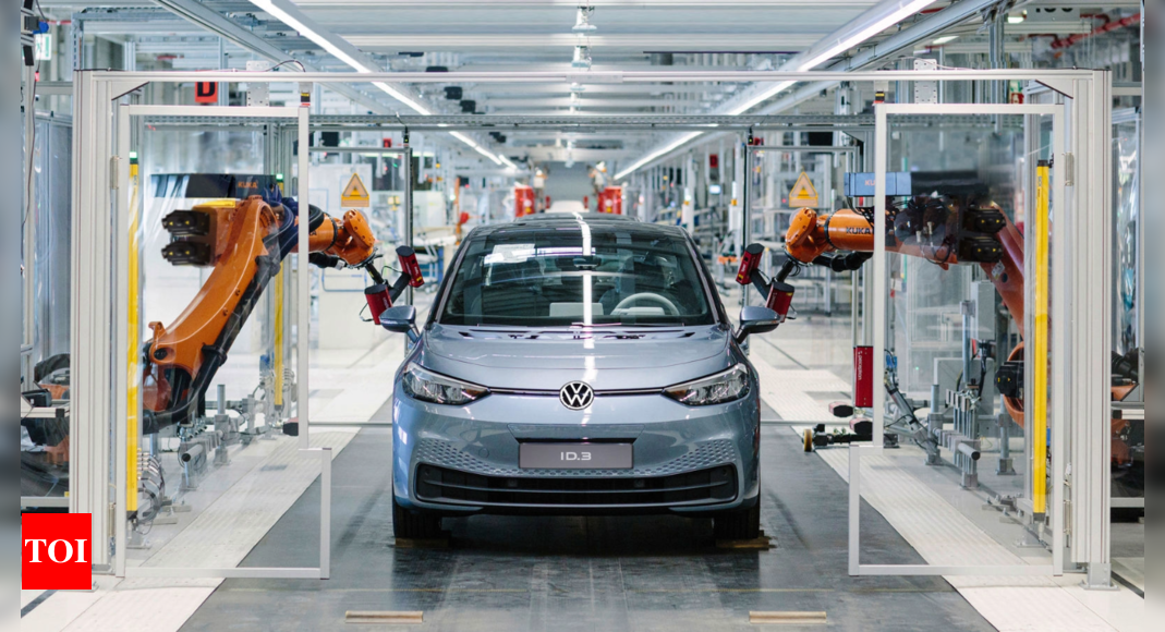 Volkswagen: Volkswagen Hit By 'IT Malfunction', Vehicle Production In ...