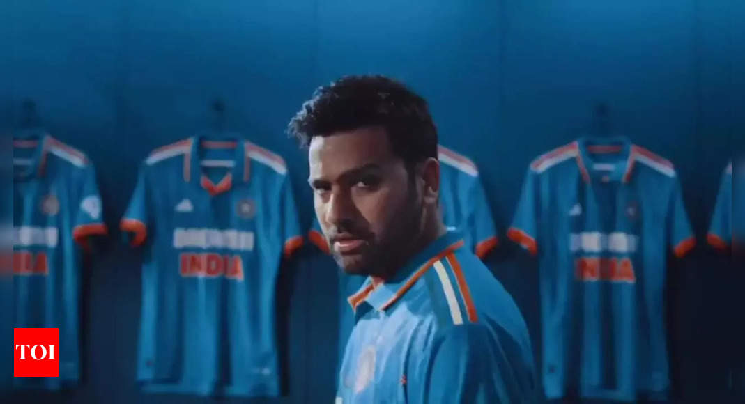 Why does India wear a blue jersey in all sports when the colors in