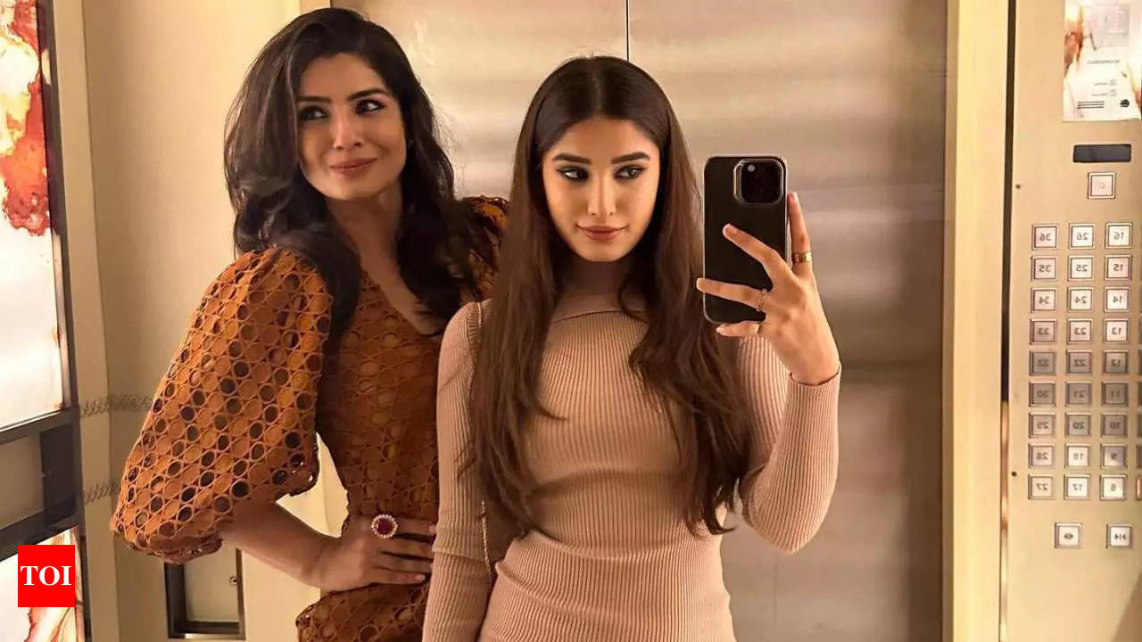 Raveena Tandon answers if she would be okay with daughter Rasha Thadani  doing kissing scenes in films unlike her: Why not? | Hindi Movie News -  Times of India