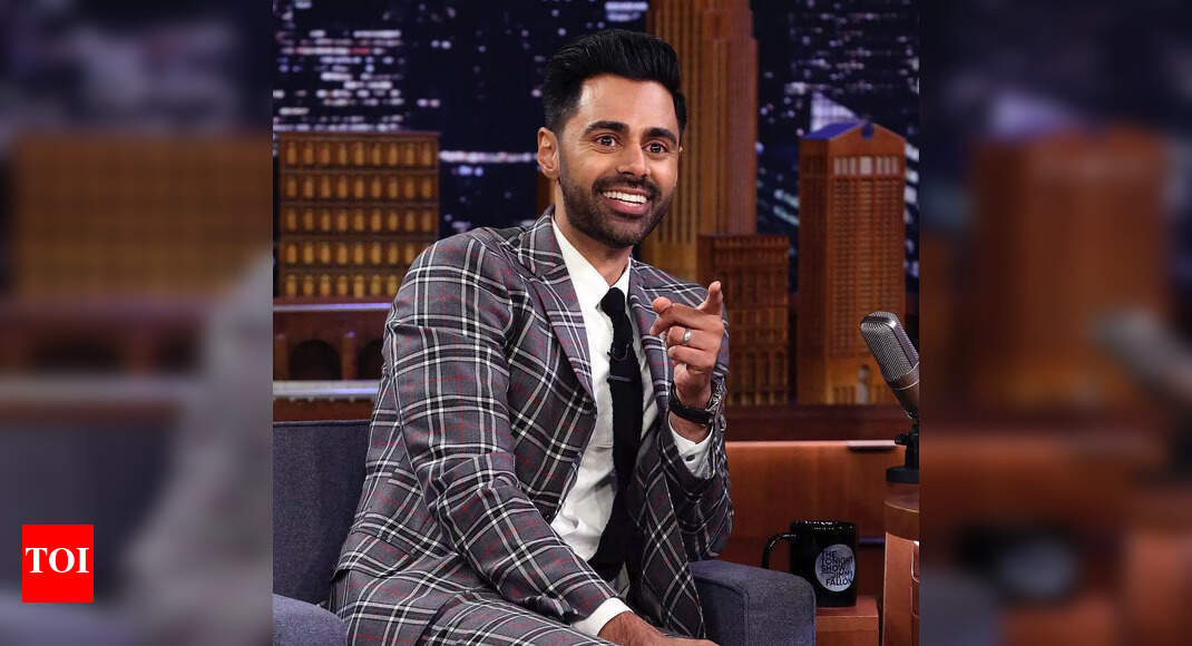 Stand-up comics debate on how much content can be fabricated - Times of