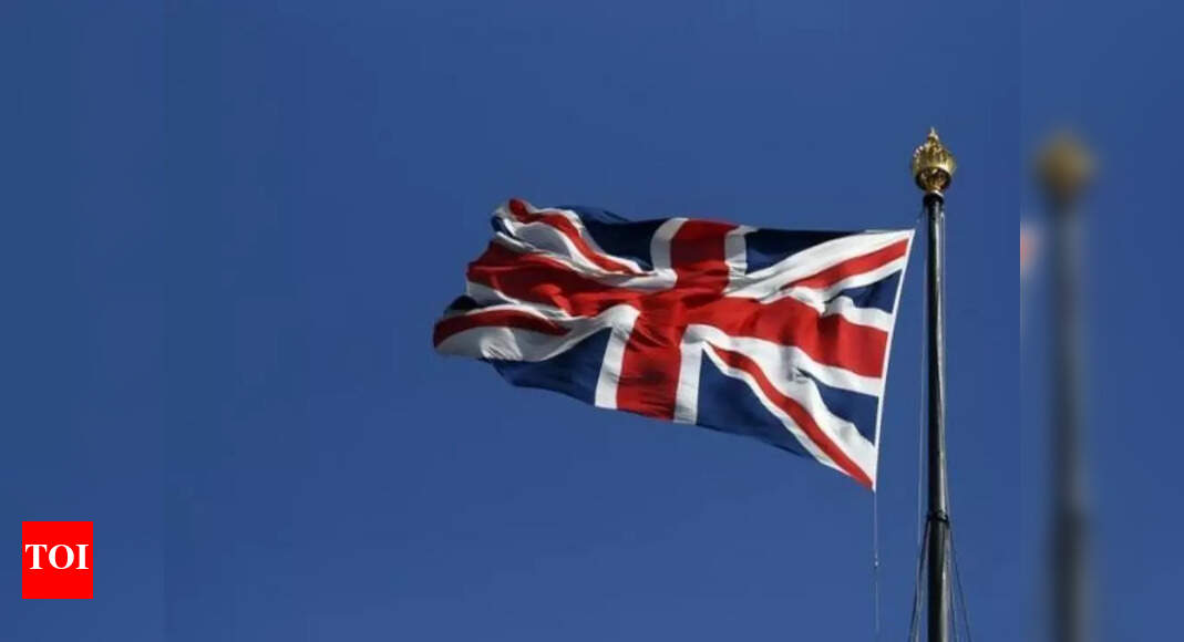 UK Laser British scientists to build world's most powerful laser