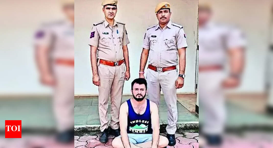 Liquor Inmate Runs Liquor Trade From Jail, Held After Mobile Seizure