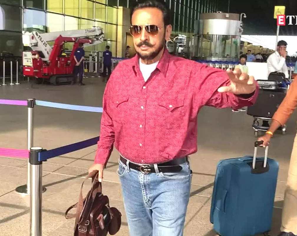 
‘Bahut achcha laga’, says Gulshan Grover to paps at airport

