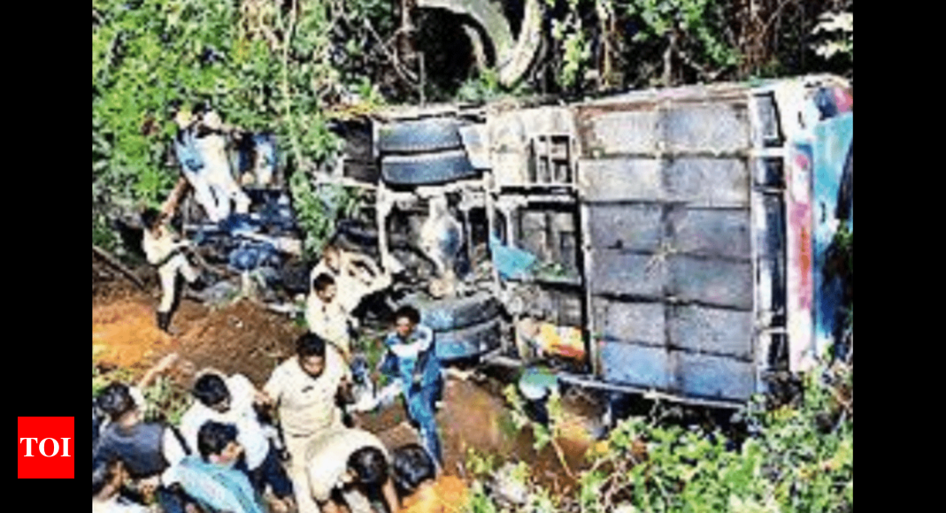 tourist bus accident in ooty