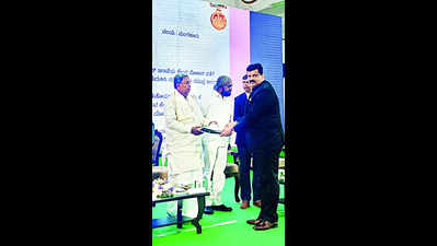 DK forest department personnel win CM’s medal