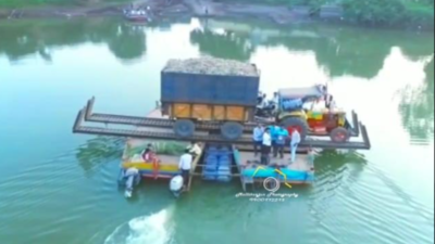 Karnataka: Farmers pool funds to build floating bridge and recreate history