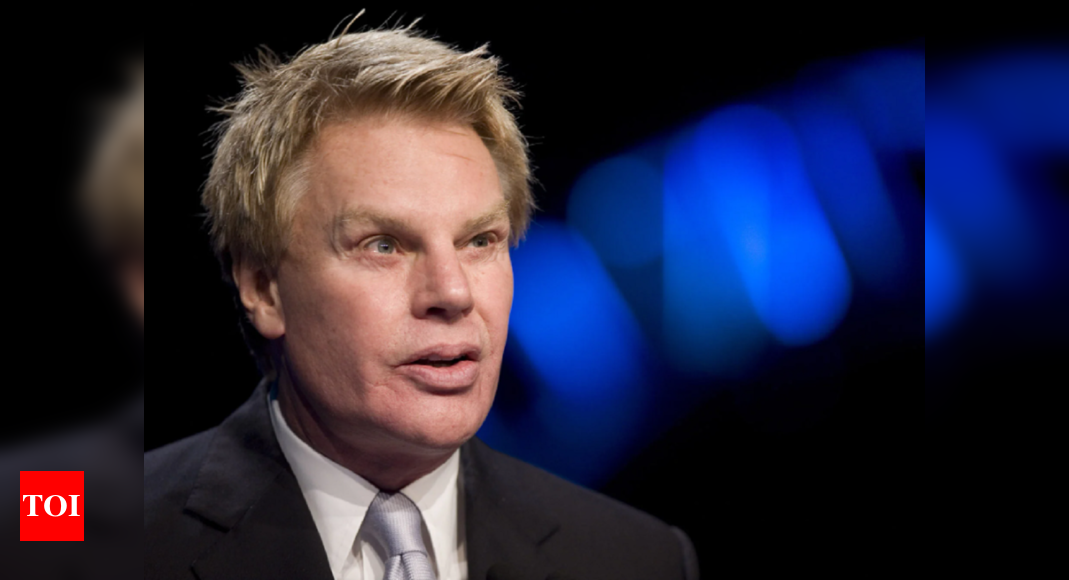 Abercrombie And Fitch Mike Jeffries Ex Ceo Of Abercrombie And Fitch Accused Of Exploiting Men 9689