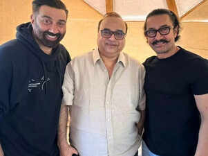 Blockbuster reunion: Aamir Khan, Sunny Deol, and Rajkumar Santoshi team up for 'Lahore 1947' Blockbuster reunion: Aamir Khan, Sunny Deol, and Rajkumar Santoshi team up for 'Lahore 1947'