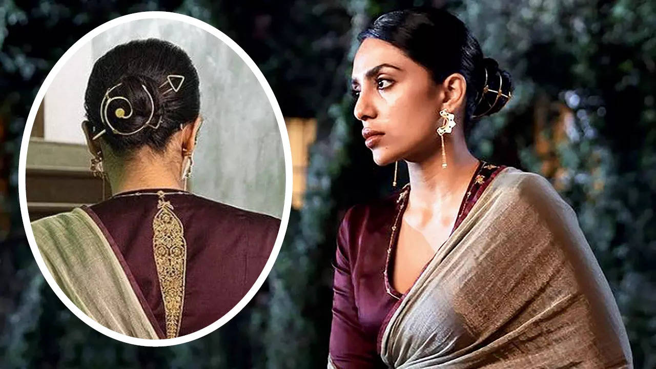 Alia Bhatt And Deepika Padukones Bun Hairstyles To Pair With Sarees This  Festive Season