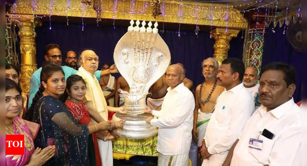 Andhra Pradesh Silver ornaments worth Rs 14 lakh donated to TTD