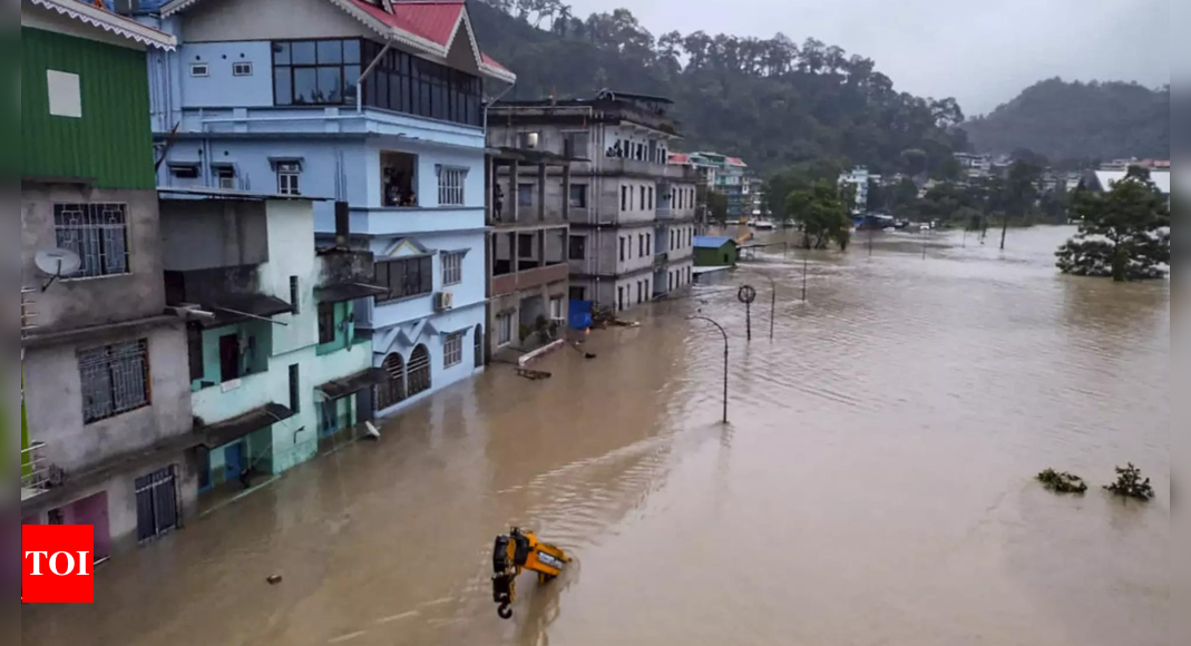 10 dead, 22 armymen among 82 missing in Sikkim flash floods