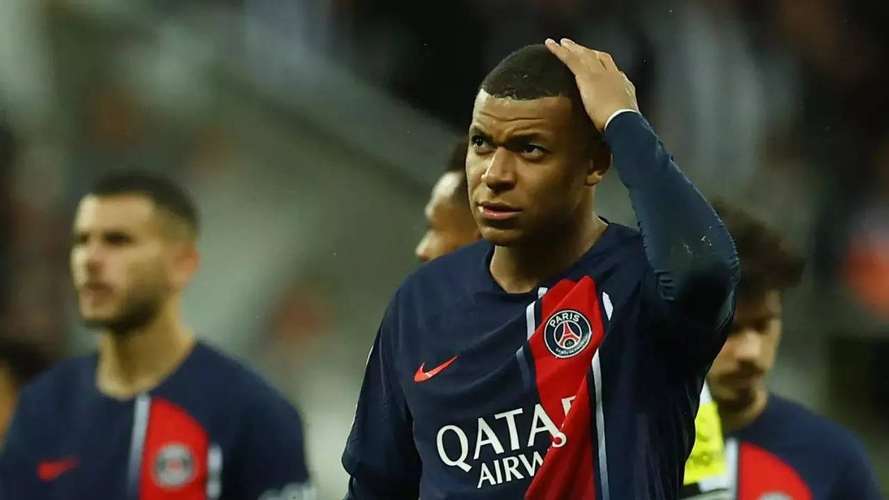 Paris Saint-Germain sign 'great talent' Kylian Mbappé on initial