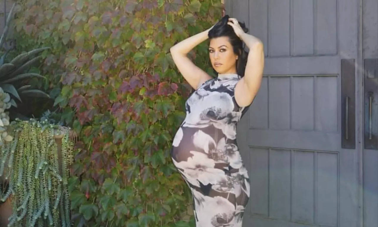 Pregnant Kourtney Kardashian's Best Baby Bump Photos