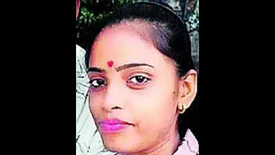 Homeopathy student hangs to death