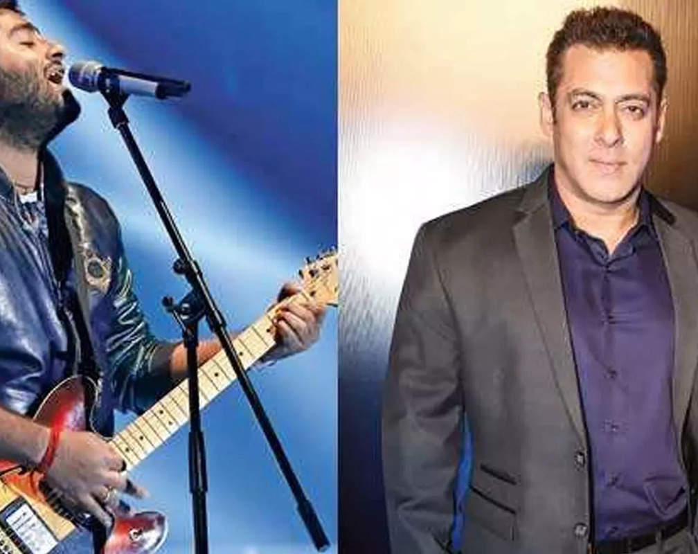 
Singer Arijit Singh spotted at Salman Khan's apartment; netizens think its end of 9-year feud
