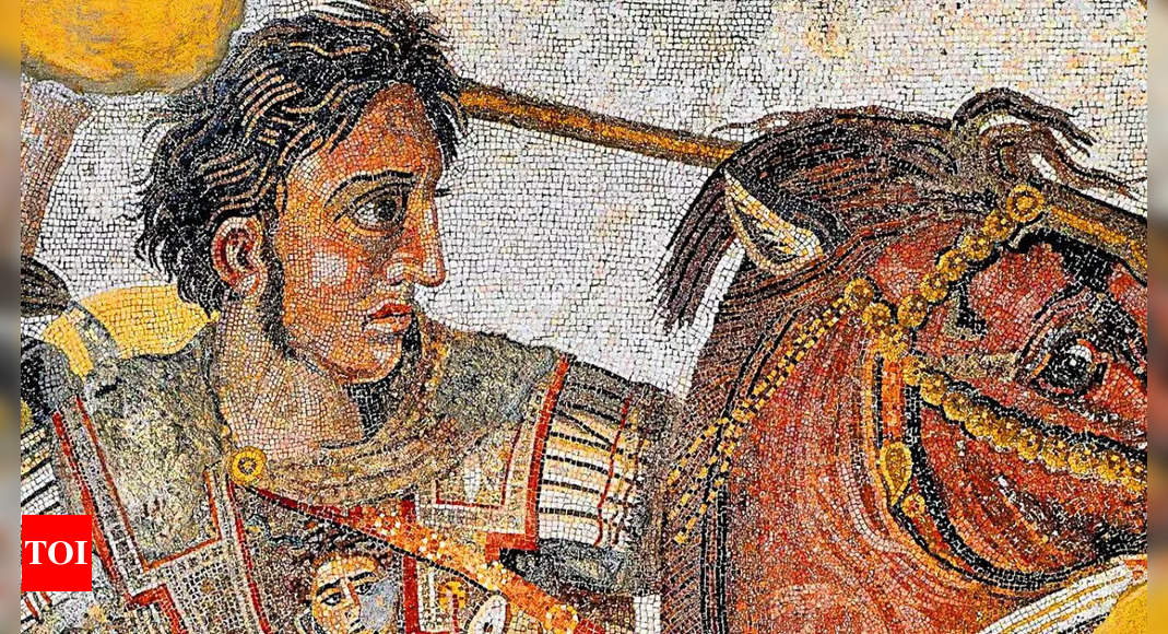Archaeologists unearth tomb of high-class escort who seduced Alexander the Great? – Times of India