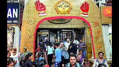 Durga Puja shopping hubs plan extended biz hours to make up for rain-rally losses