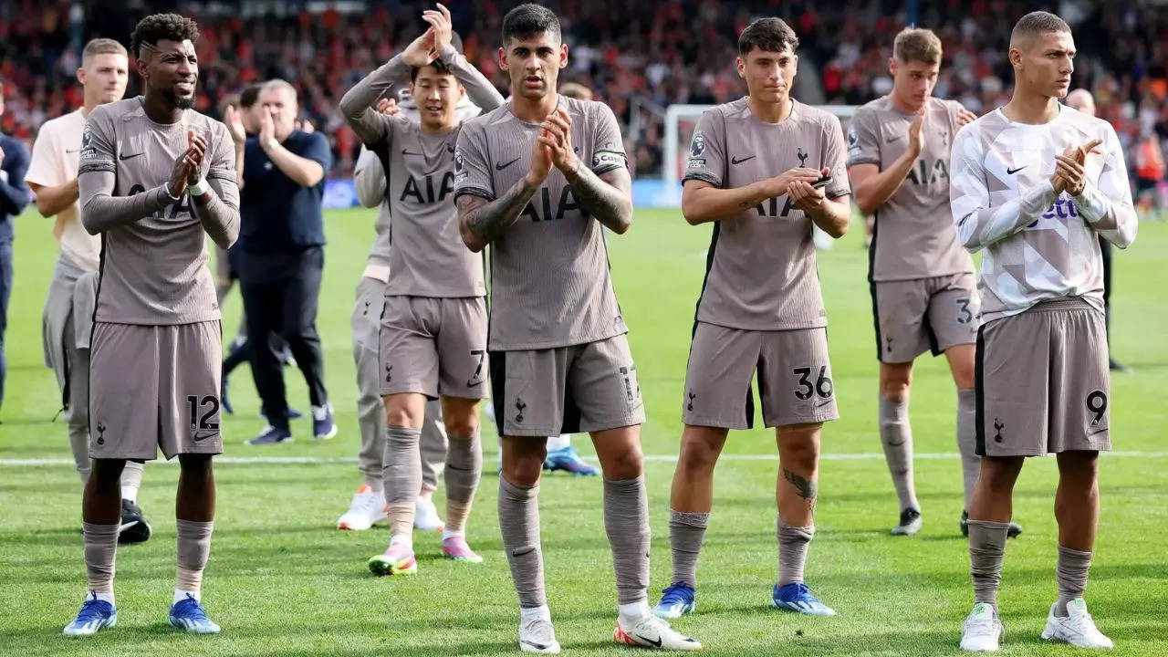 Premier League: Tottenham vence Luton com 1 a menos e assume liderança