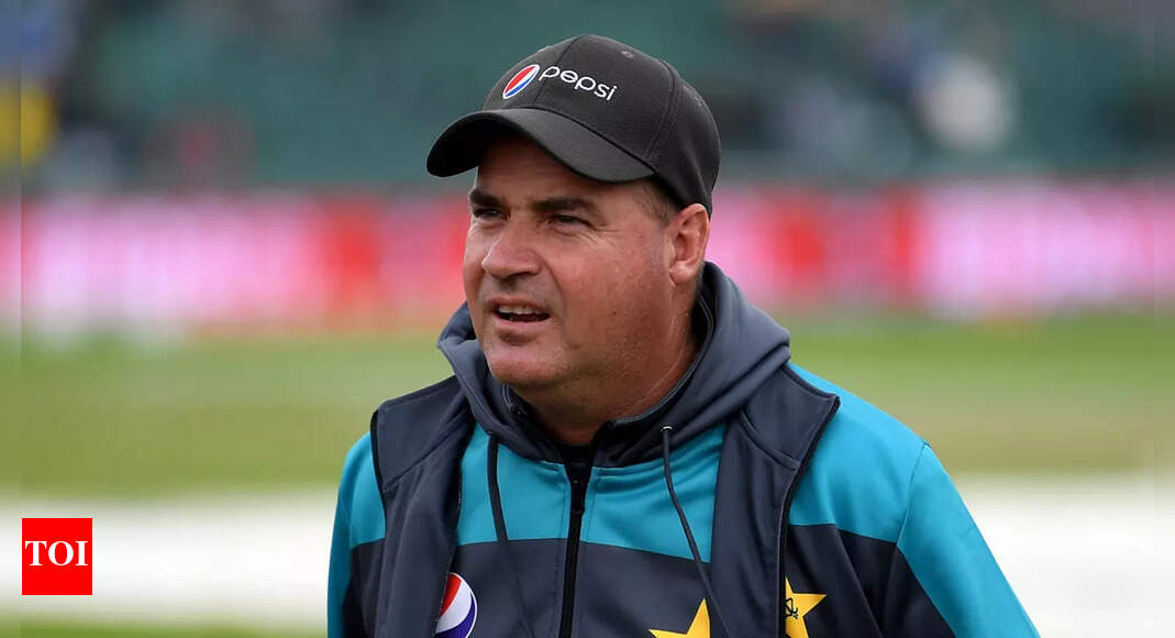 Coach Mickey Arthur brings valuable insights as Pakistan face Sri Lanka