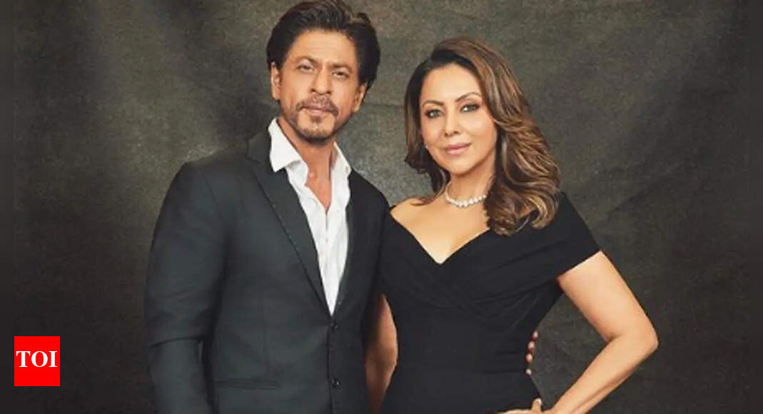 Gauri's presence on set makes SRK uncomfortable