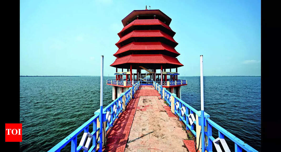 Chennai reservoir level up to 22 feet, water let out Chennai News