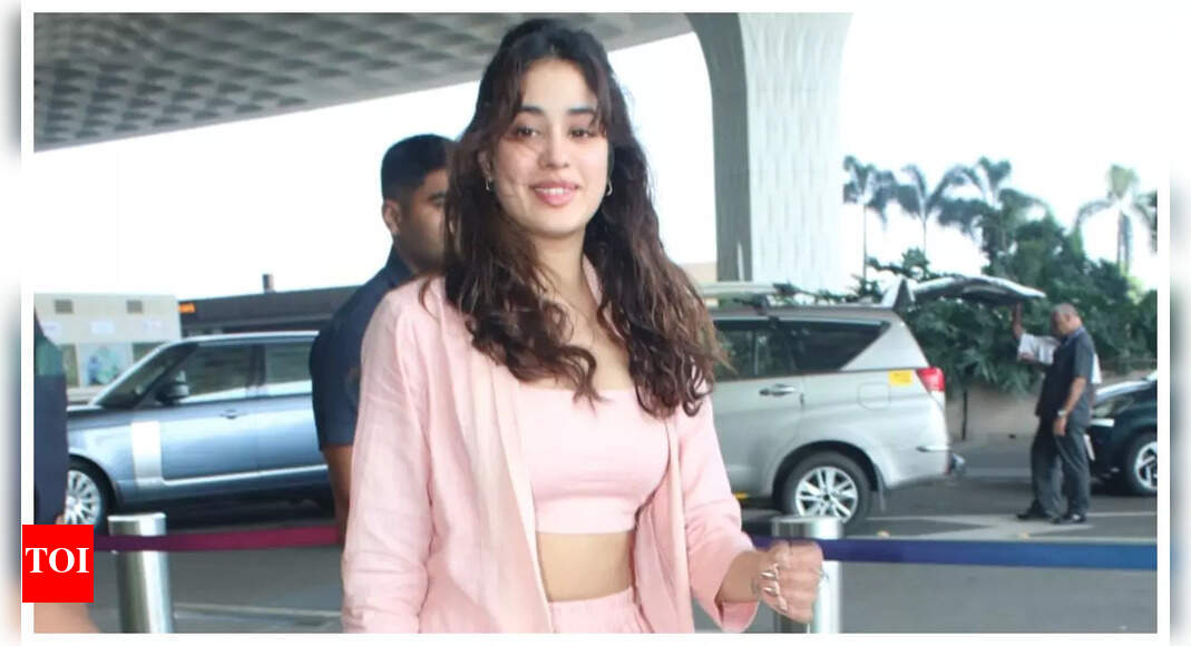 Janhvi-Shikhar take off for a secret vacation