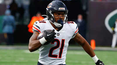 Chicago Bears sign running back Darrynton Evans amid injury woes