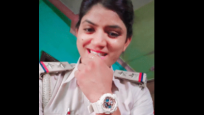 Passion for reels lands Bihar's young lady police officer in soup