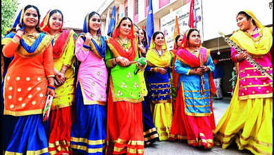 Traditional arts steal the show on Day 2 of PU youth festival