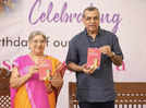 Paresh Rawal launches Dr. Hansaji Yogendra's book
