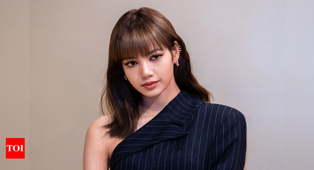 BLACKPINK's Lisa Returns To Korea Amidst Controversy | K-pop Movie News ...