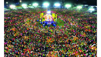 Mumbai and outskirts to come alive with annual garba events from Sunday onward