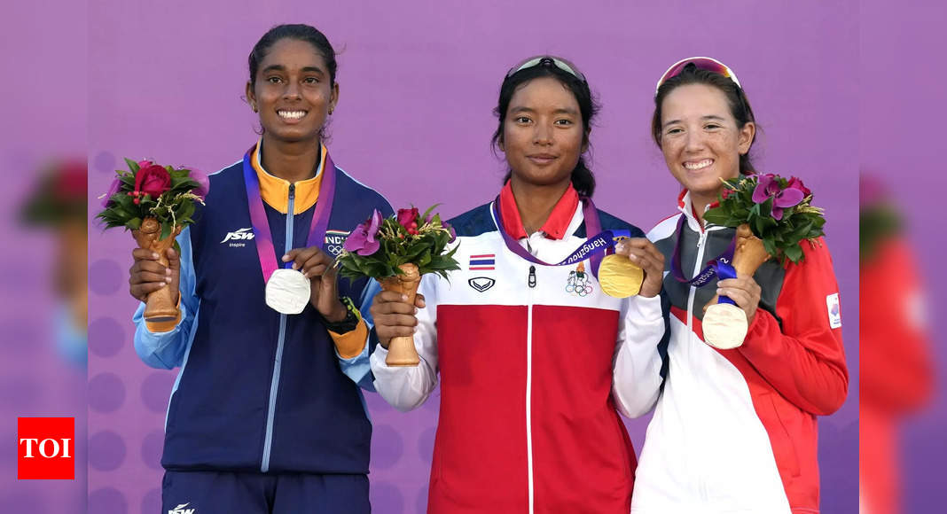 Asian Games Sailing: Neha bags silver, Eabad Ali picks bronze-Telangana  Today