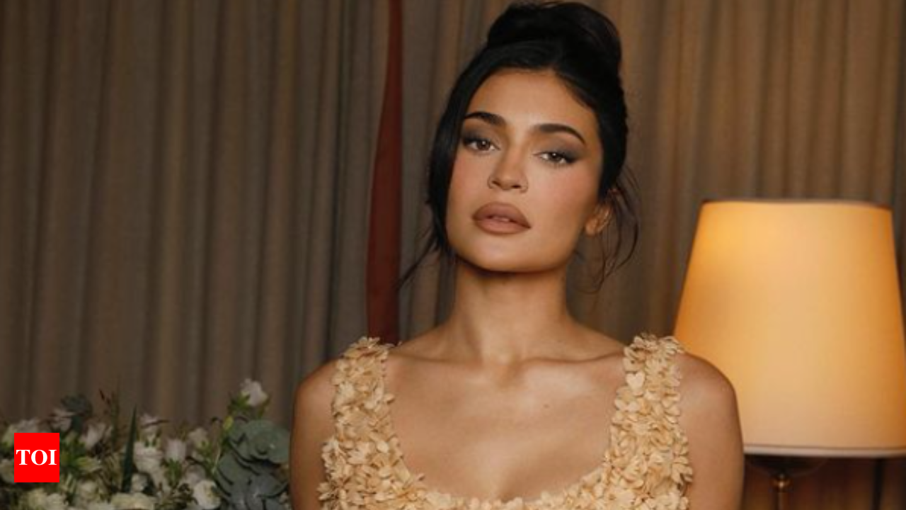 Kylie Jenner loses 1 million followers on Instagram after facing