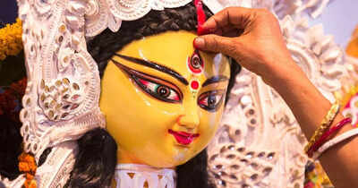Happy Navratri 2025: Images, Wishes, Messages, Quotes, Pictures and Greeting Cards