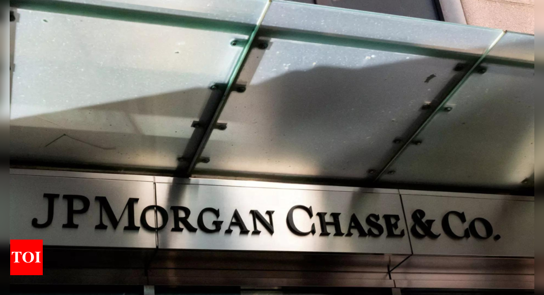 JPMorgan Chase profits jump, warns inflation could persist – Times of India