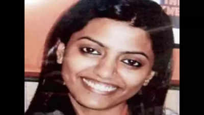 Verdict in journo's murder on Oct 18
